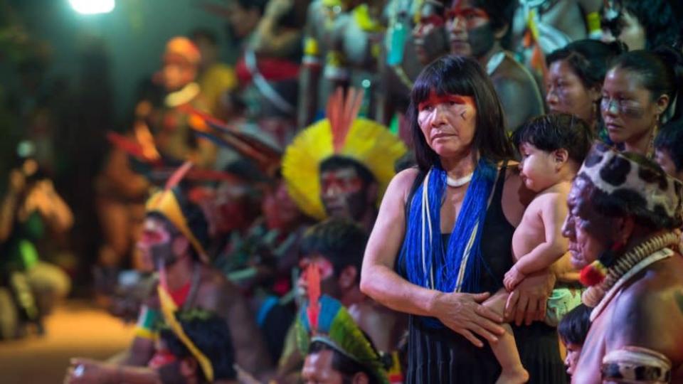 Ind&#xed;genas de v&#xe1;rias etnias em encontro cultural em Palmas, Tocantins, 2016