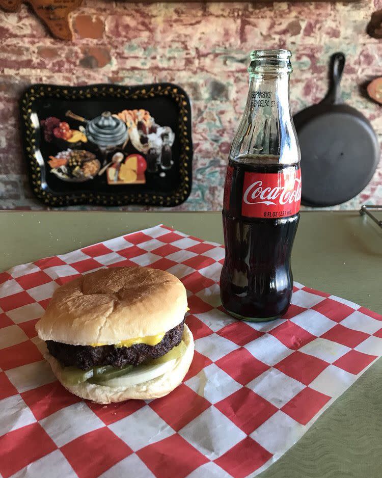 Latham's Hamburger Inn, New Albany, Mississippi