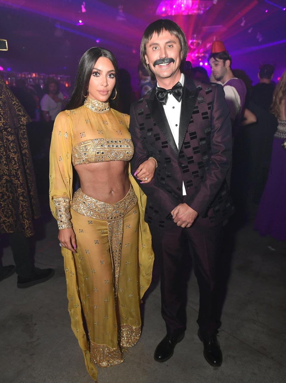 KIM KARDASHIAN & JONATHAN CHEBAN AS CHER & SONNY