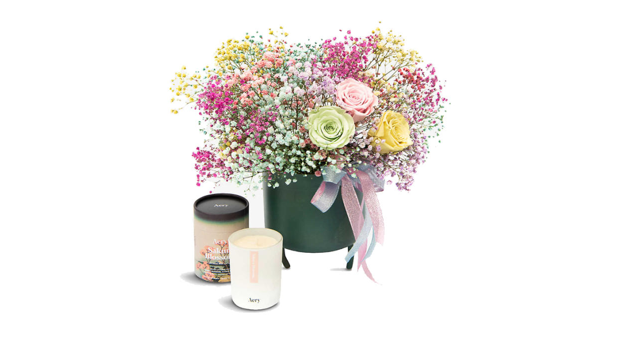 Clouds and Roses fresh and dried bouquet gift set