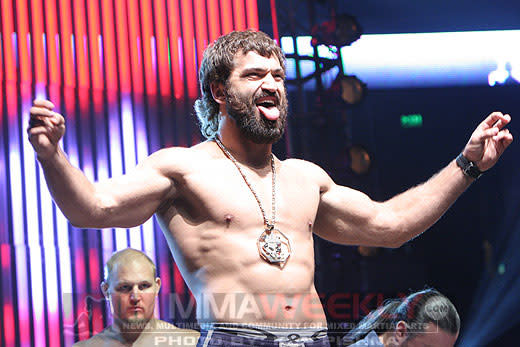 Andrei Arlovski doesn't buy the "glass jaw" talk (MMA Weekly)