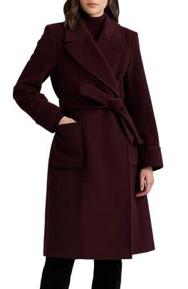 An elegant Ralph Lauren wool coat