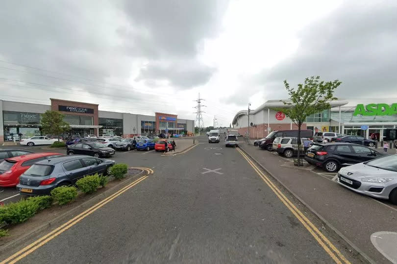 Queen's Drive Retail Park