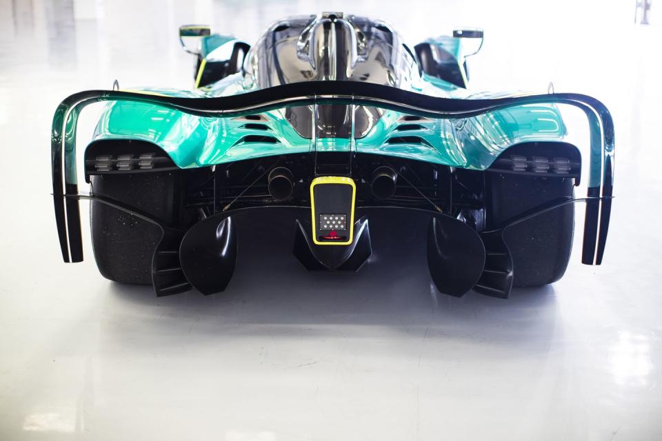 <p>2022 Aston Martin Valkyrie AMR Pro</p>