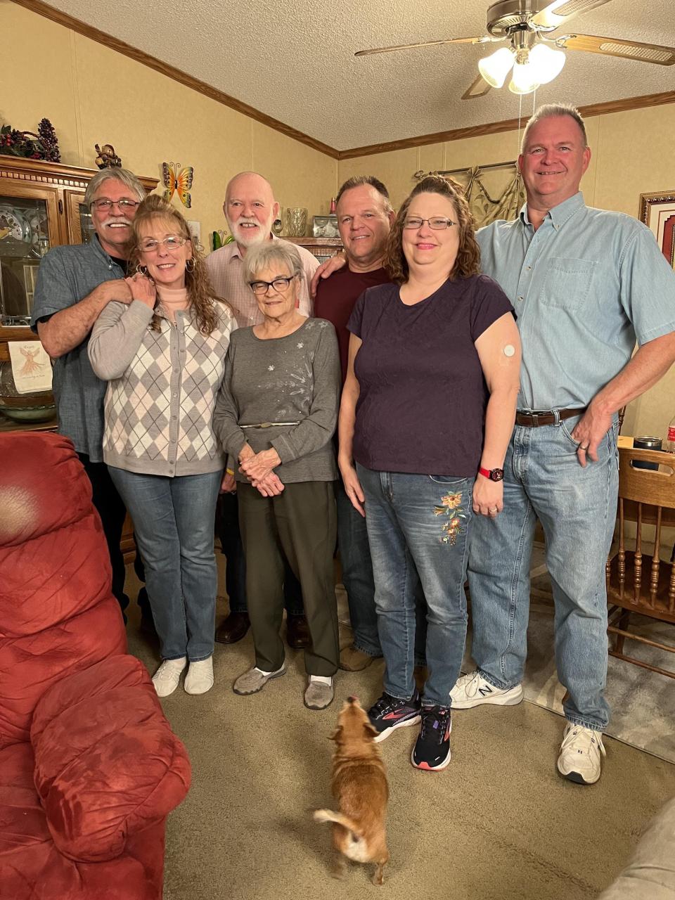 Family members of Ruth Marie Terry in Whitwell, Tennessee, taken on Nov. 22, 2022. From left to right: Richard Hanchett, Wendy Couture, Kenneth Terry Sr., Jan Terry, Jon Terry, Marsha Terry and Jim Terry.  And dog Bella.