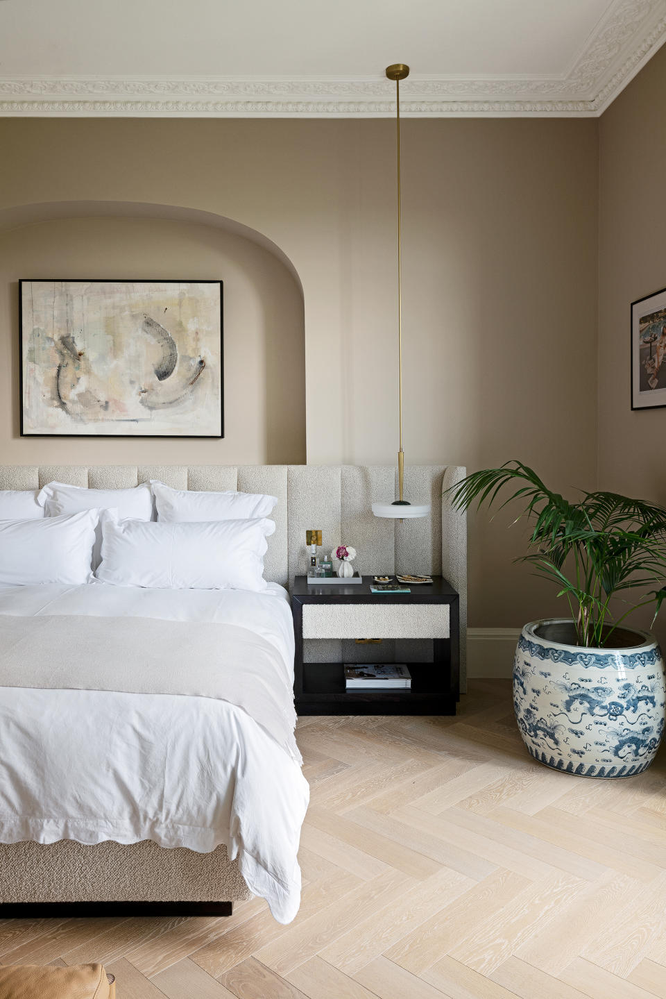 <p> 'If your bed doesn't fit into an alcove you can still position it in front of it so it becomes a feature,' says Jennifer Ebert, digital editor, <em>Homes & Gardens</em>. ‘Use the space to decorate with art instead – an alcove creates a perfect frame for it.’ </p>