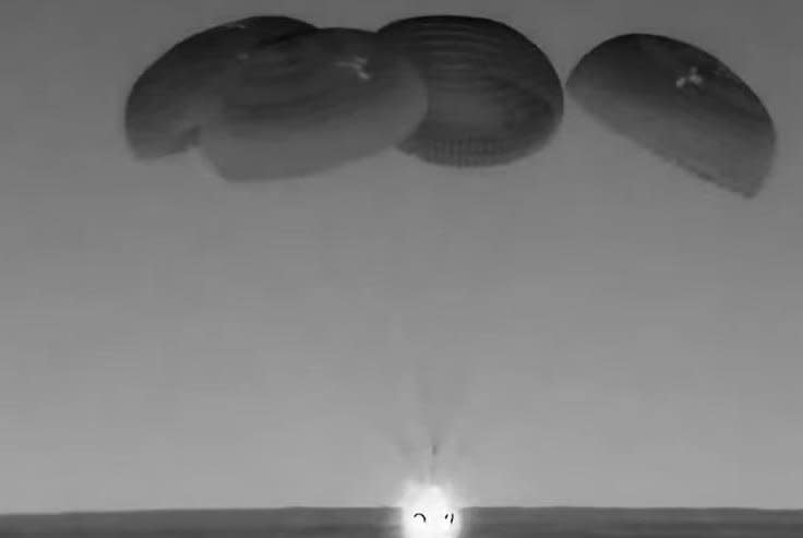 NASA shares this thermal view of the Dragon spacecraft splashing down in the Gulf of Mexico on Tuesday morning. Image courtesy of NASA TV