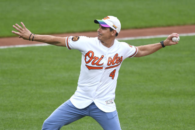 Super cute professional baseball player comes out on live TV - Queerty