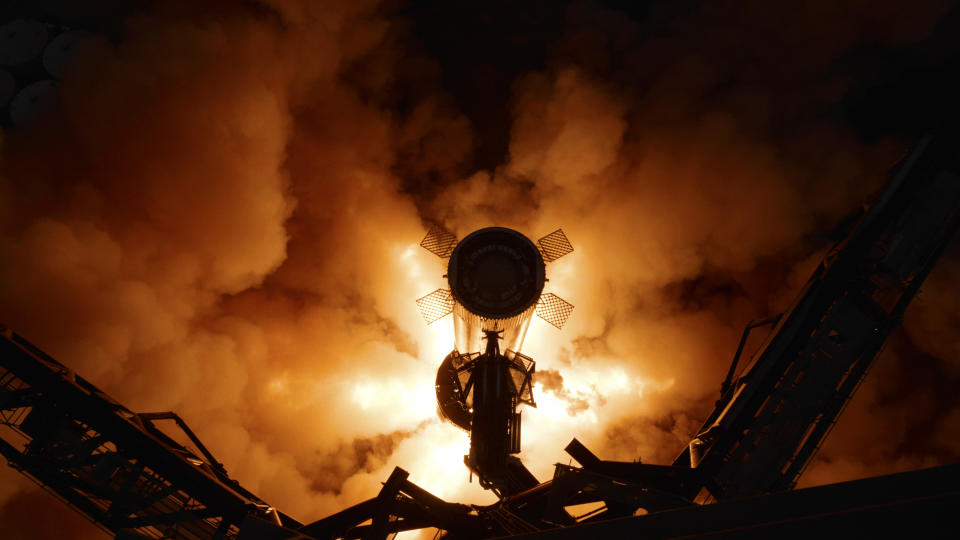 SpaceX's Booster 7 Starship first-stage prototype ignites 31 of its 33 Raptor engines during a static fire test on Feb. 9, 2023.