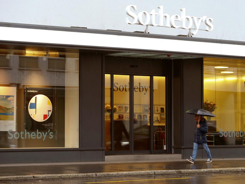 The logo of Sotheby's auction house is seen at a branch office in Zurich, Switzerland October 25, 2016.   REUTERS/Arnd Wiegmann