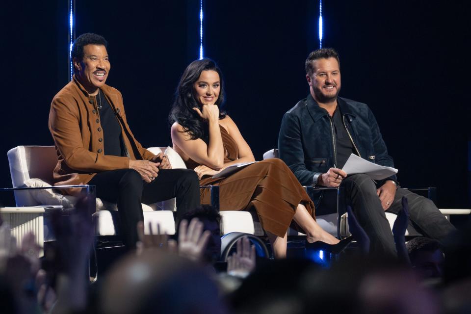 Lionel Richie, left, Katy Perry and Luke Bryan during the "Showstoppers" round on Season 22, Episode 7, of "American Idol," airing April 1, 2024.