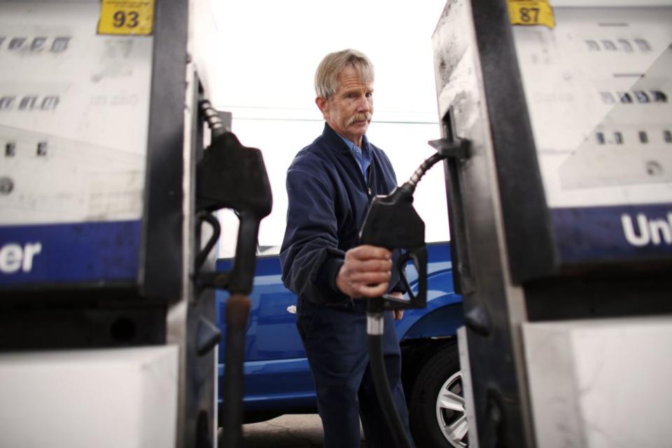 Alaska tiene las tasas más bajas para el combustible, mientras Pennsylvania tiene las más altas (Foto: Stephen M. Katz/The Virginian-Pilot a través de AP).