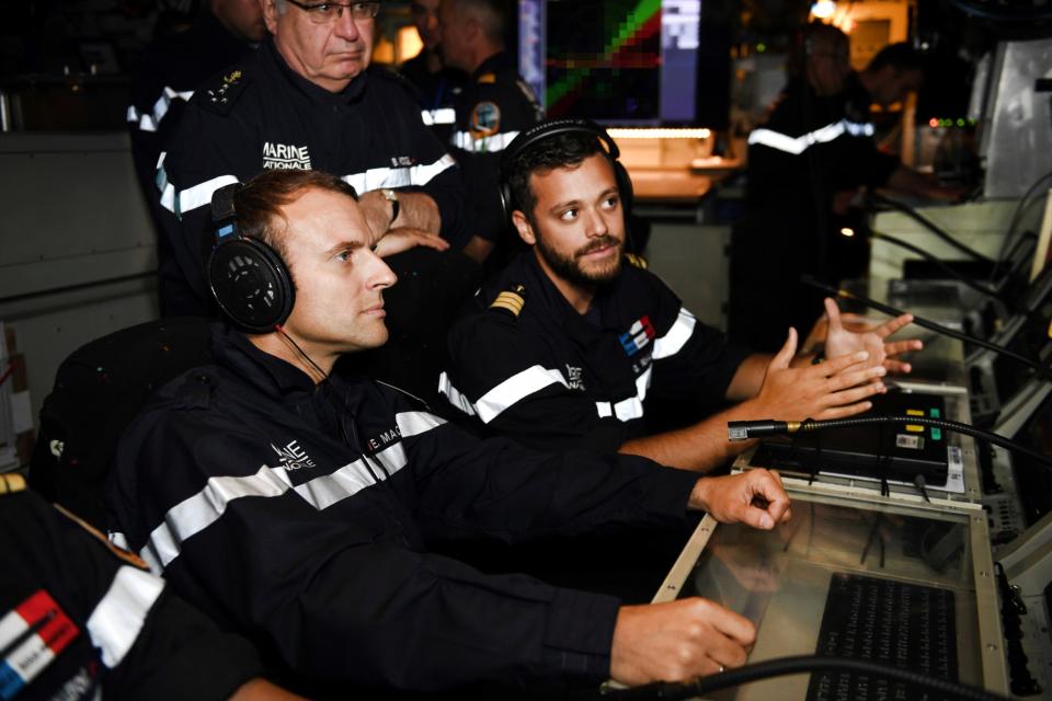 La foto que convirtió al presidente Emmanuel Macron en el "James Bond francés"