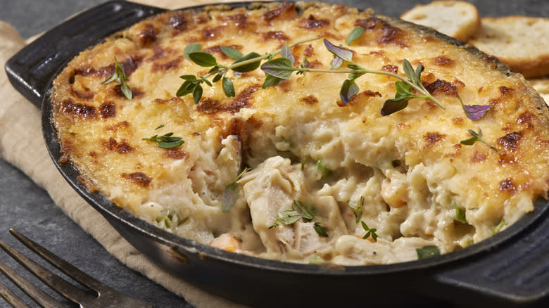 Chicken shepherd's pie in cast iron