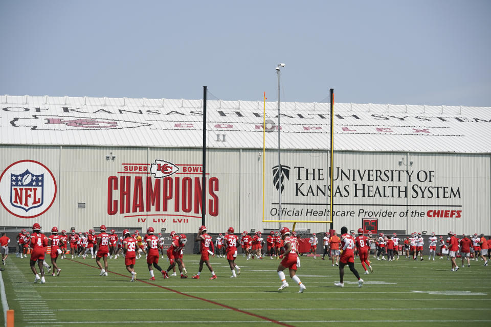 KANSAS CITY, MISSOURI – JUNE 13: Kansas City Chiefs players run through drills during Chiefs Mini Camp on June 13, 2023 at Arrowhead Stadium in Kansas City, Missouri. (Photo by Kyle Rivas/Getty Images)