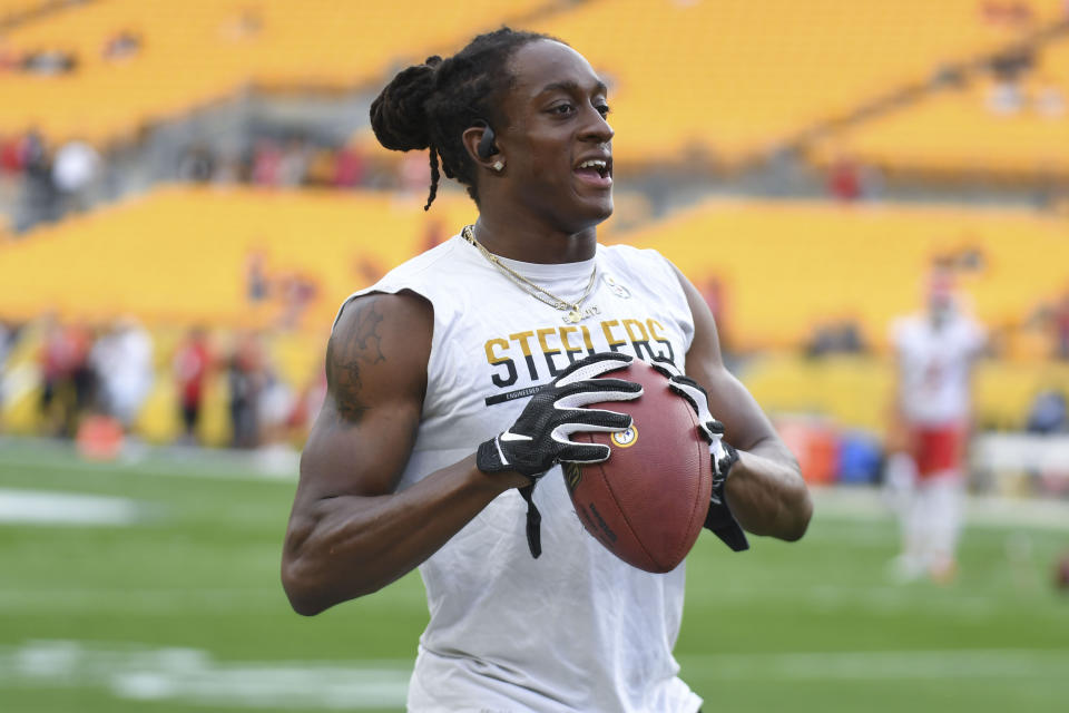 FILE - In this Aug. 17, 2019, file photo, Pittsburgh Steelers strong safety Terrell Edmunds (34) warms up before a preseason NFL football game, in Pittsburgh. Ferrell and Felicia Edmunds can't lose. Nor can they be prouder when the Pittsburgh Steelers host the Buffalo Bills on Sunday night, Dec. 15. It's a game that will feature all three of the Edmunds' sons _ the Steelers' Terrell and Trey Edmunds and the Bills' Tremaine _ facing off against each other. (AP Photo/Don Wright, File)
