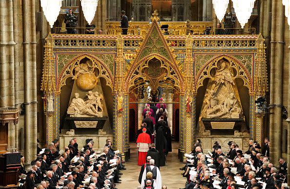 LONDON, ENGLAND - SEPTEMBER 19: Dignitaries arrive for the state funeral and burial of Queen Elizabeth II at Westminster Abbey on September 19, 2022 in London, England. Members of the public are able to pay respects to Her Majesty Queen Elizabeth II for 23 hours a day from 17:00 on September 18, 2022 until 06:30 on September 19, 2022. Queen Elizabeth II died at Balmoral Castle in Scotland on September 8, 2022, and is succeeded by her eldest son, King Charles III. (Photo by Danny Lawson - WPA Pool/Getty Images)