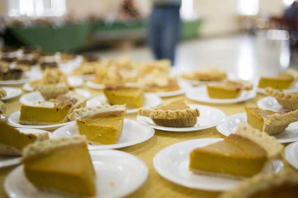 Grocery bills are skyrocketing, but there will be free Thanksgiving meals available for those in need in Manatee County.