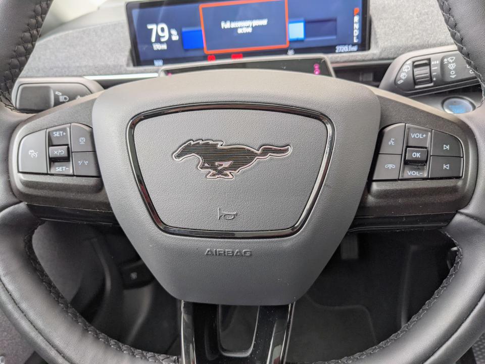 <p>On the left, you'll see controls for the vehicle's adaptive cruise control, lane keeping and crash warning systems. On the right, drivers will be able to activate the voice commands, hang up phone calls, skip and rewind tracks and control the audio volume.</p>
