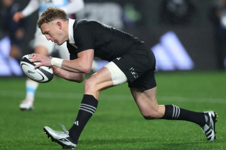 Barrett at flyhalf as All Blacks bench McKenzie for Wallabies Yahoo