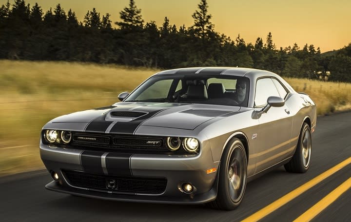 2016 Dodge Challenger SRT photo