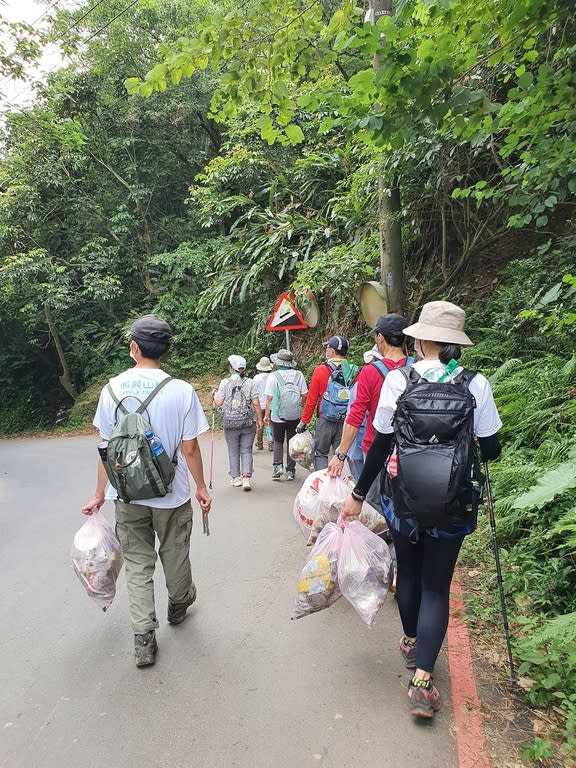 《圖說》新北淨山活動推廣守護新北山林，大家攜手合作一起來。〈觀旅局提供〉