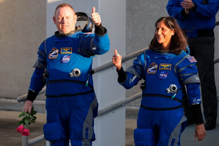 Los astronautas de la NASA Butch Wilmore y Suni Williams.