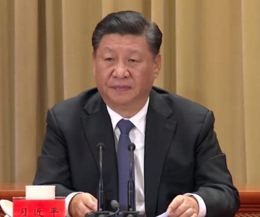 中國大陸國家主席習近平日前宣稱達成脫貧的「人間奇蹟」，卻遭《BBC》翻出數據打臉。（翻攝自央視YouTube）