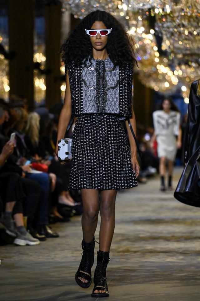 Louis Vuitton Spring 2022 Look 4, 23 Things to Know About Louis Vuitton's  Over-the-Top Spring 2022 Show