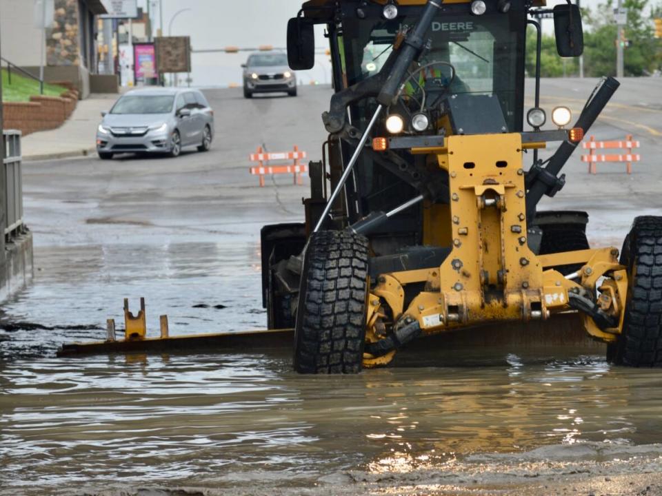 The City of Regina asks drivers to not try to pass through flooded areas. (Alexander Quon - image credit)