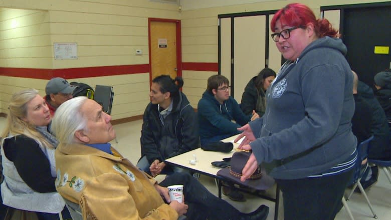 First Cree lesson draws dozens to North End community centre