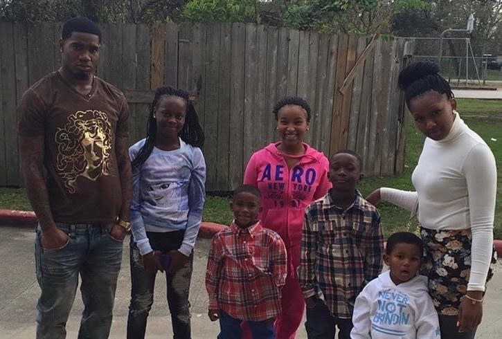 Xavien Howard (L) grew up in Houston’s Fifth Ward with six siblings. (Special to Yahoo Sports)