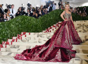 La Met Gala es la cita anual más importante del mundo de la moda. La estadounidense no se perdió la edición de 2018 y acudió con un impresionante vestido de Versace. Su look ha pasado a la historia como uno de los más memorables del evento. (Foto: George Pimentel / Getty Images)