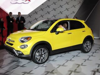 2016 Fiat 500X, introduced at 2014 Los Angeles Auto Show