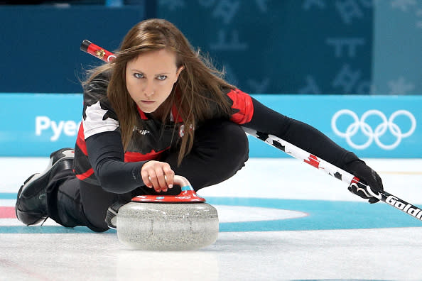 Noch mehr Action auf dem Eis: Großbritannien setzte sich auch dank einer überragenden Eve Muirhead gegen Kanada durch.