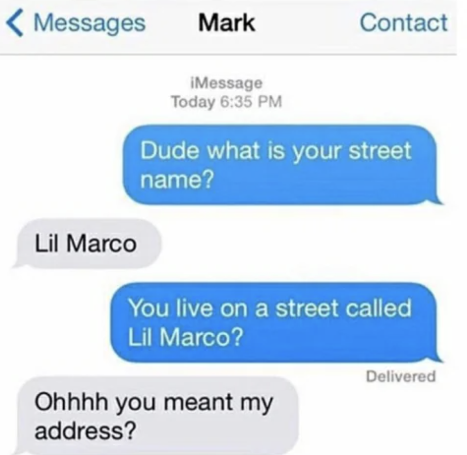 Text message exchange with a misunderstanding about the term "street name" vs. address