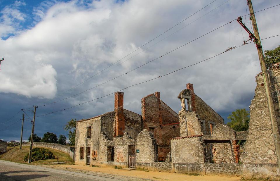 Oradour-sur-Glane. (Bild: IvoAntoniedeRooij/Shutterstock)