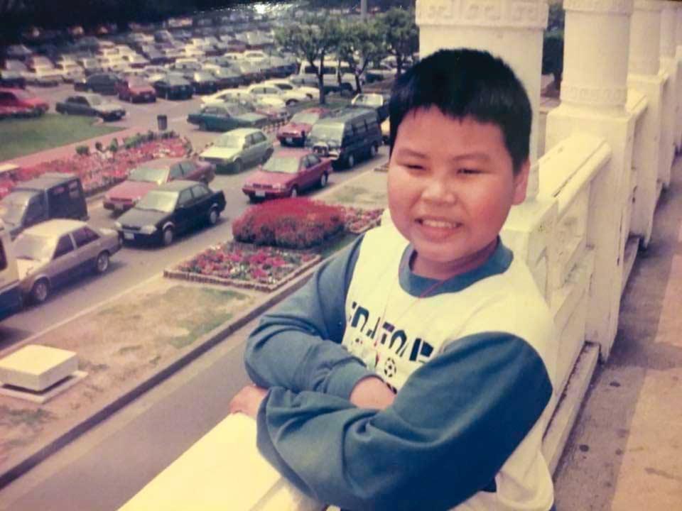 吳承翰10歲時的照片。小時候被遺棄的經歷，他一直歸咎是自己長得不好看。（吳承翰提供）