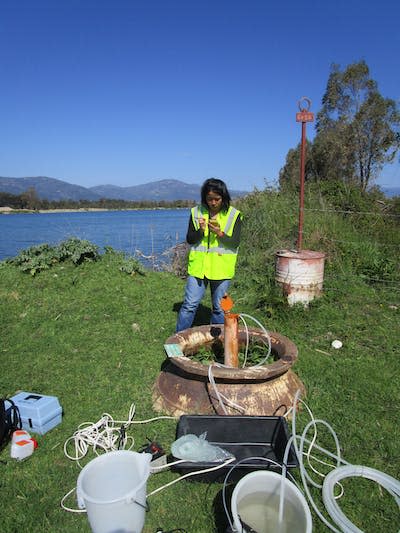 Prélèvement d’eau souterraine sur le site de Biguglia. F. Huneau, Fourni par l'auteur