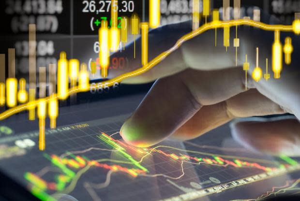 Stellar expense management along with higher average daily volume across three product lines drives CME Group's (CME) results in Q3.