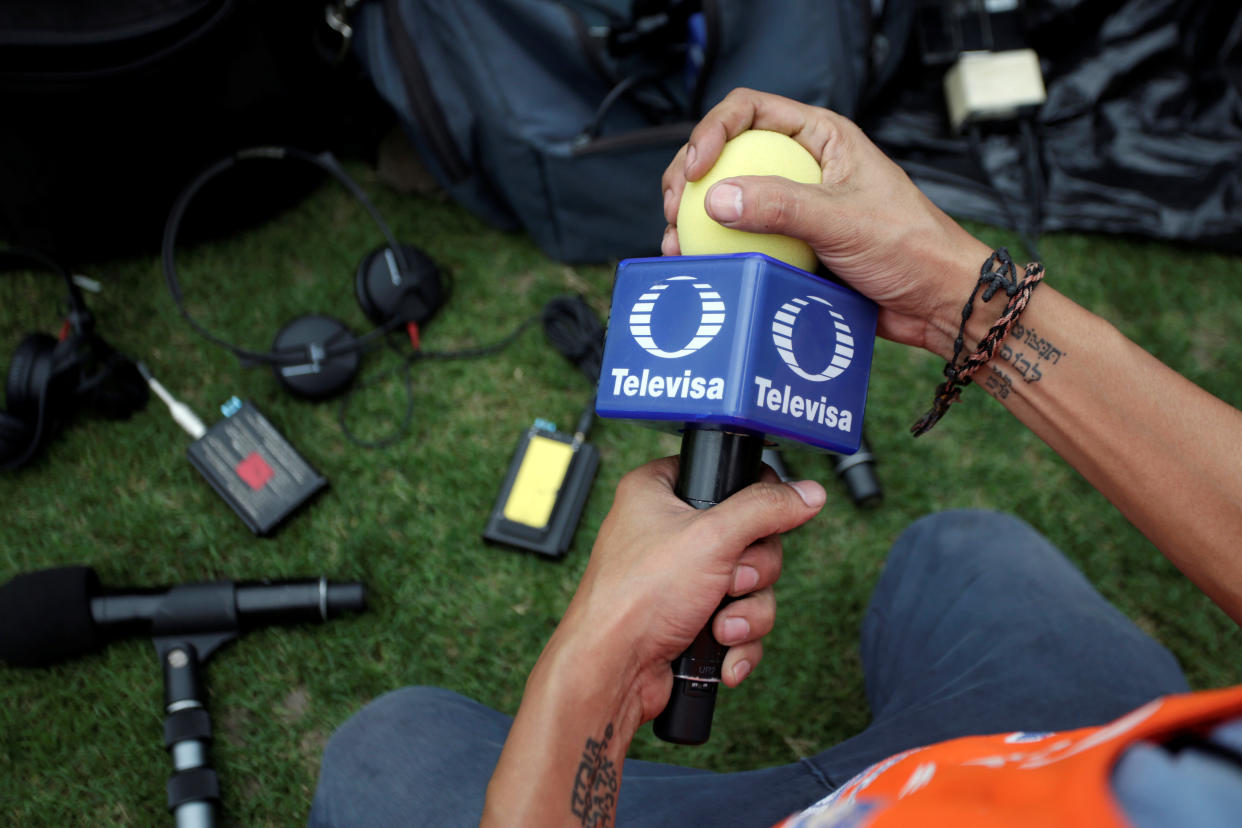 Paco Villa y Enrique Bermúdez se portaron muy críticos con el América y su poca calidad de juego. Luego pidieron disculpas, como no lo han hecho con ningún otro equipo. | Foto Archivo: REUTERS/Daniel Becerril