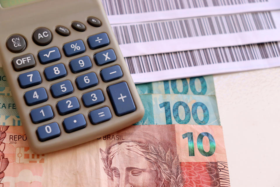Negativado pode conseguir empréstimo de até R$ 100 mil na Caixa com serviço de penhor. Foto: Getty Images.