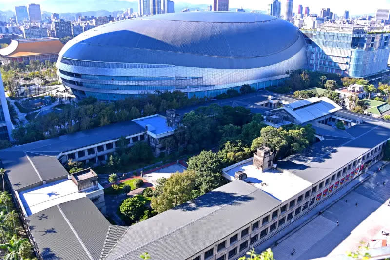 ▲漢來美食島語自助餐原規劃年底要進駐大巨蛋SOGO CITY，由於施工進度落後，恐需延後到明年初。（圖／資料照，北市觀傳局提供）