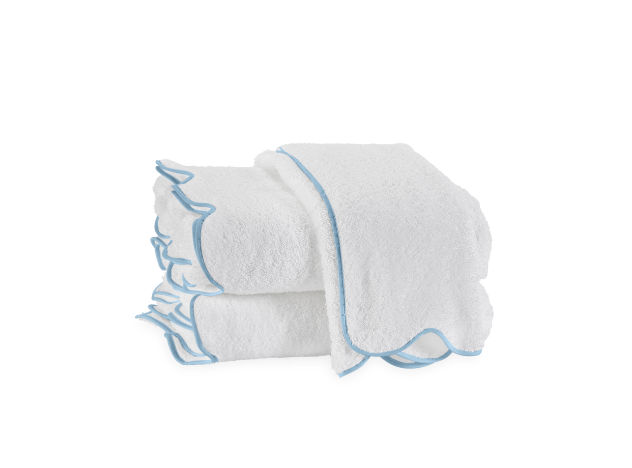 <p><a href="https://go.redirectingat.com?id=74968X1596630&url=https%3A%2F%2Fwww.matouk.com%2Fproducts%2Fcairo-scallop-bath-towels&sref=https%3A%2F%2Fwww.townandcountrymag.com%2Fstyle%2Ffashion-trends%2Fg60129002%2Fbest-gifts-for-moms-who-have-everything%2F" rel="nofollow noopener" target="_blank" data-ylk="slk:Shop Now;elm:context_link;itc:0;sec:content-canvas" class="link rapid-noclick-resp">Shop Now</a></p><p>Cairo Scallop Towels</p><p>matouk.com</p>