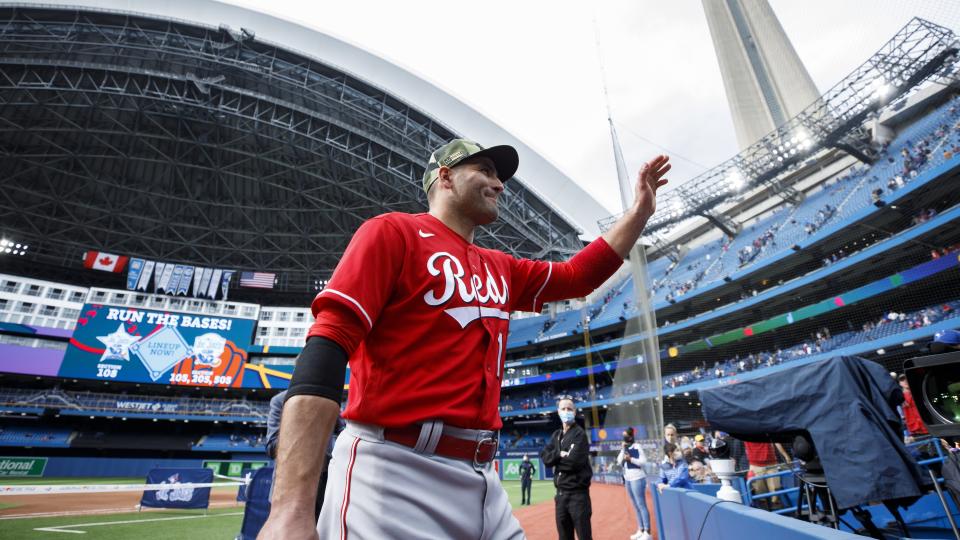 Joey Votto is available after the Cincinnati Reds declined his $20 million option on Saturday. Does he make sense for the Blue Jays? (Cole Burston/Getty Images