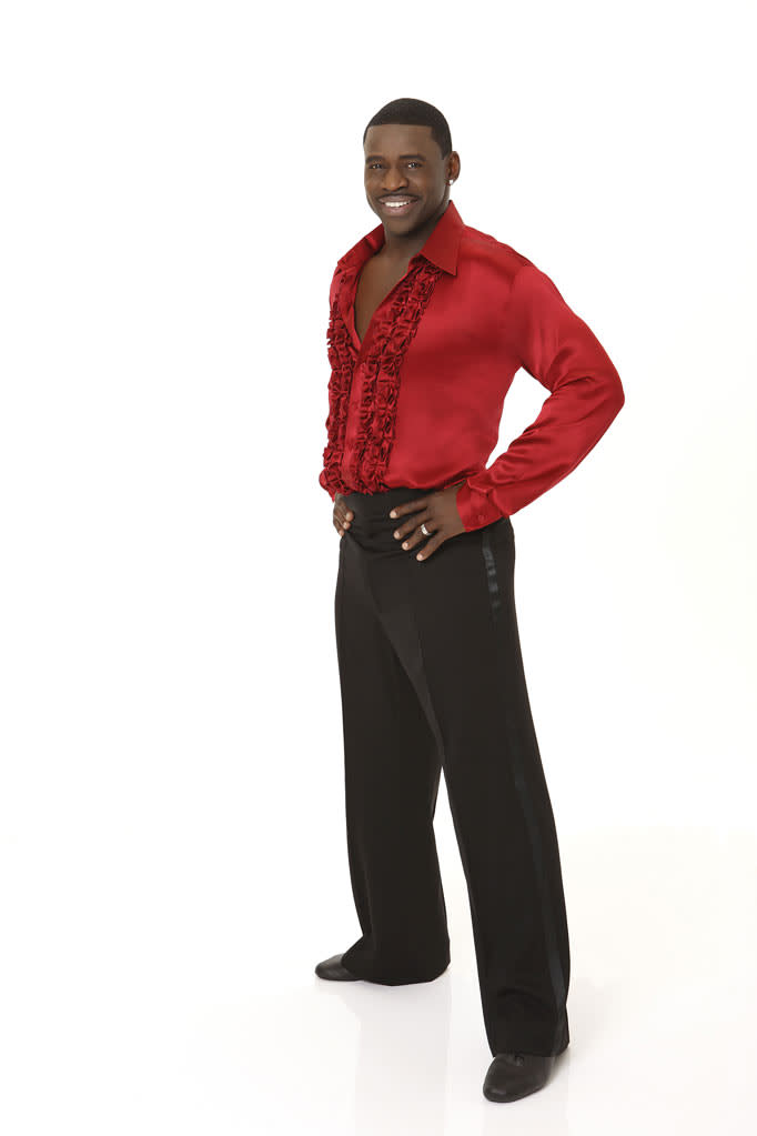 Former Dallas Cowboy Michael Irvin competes in season 9 of "Dancing with the Stars."