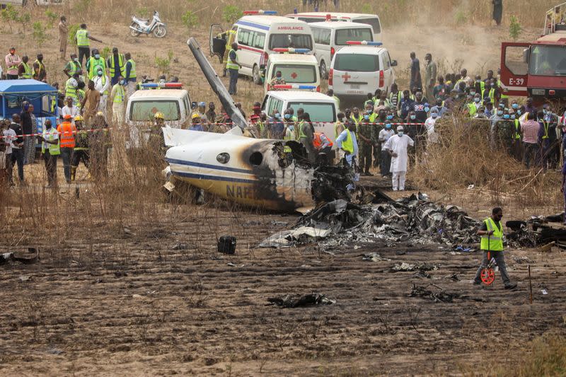 Nigerian military plane crashes on approach to Abuja airport