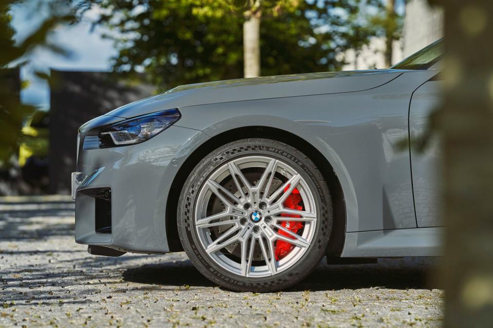 2025 bmw m2