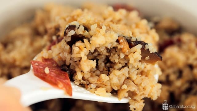 Claypot Fragrant Yam rice with Chicken rice closeup