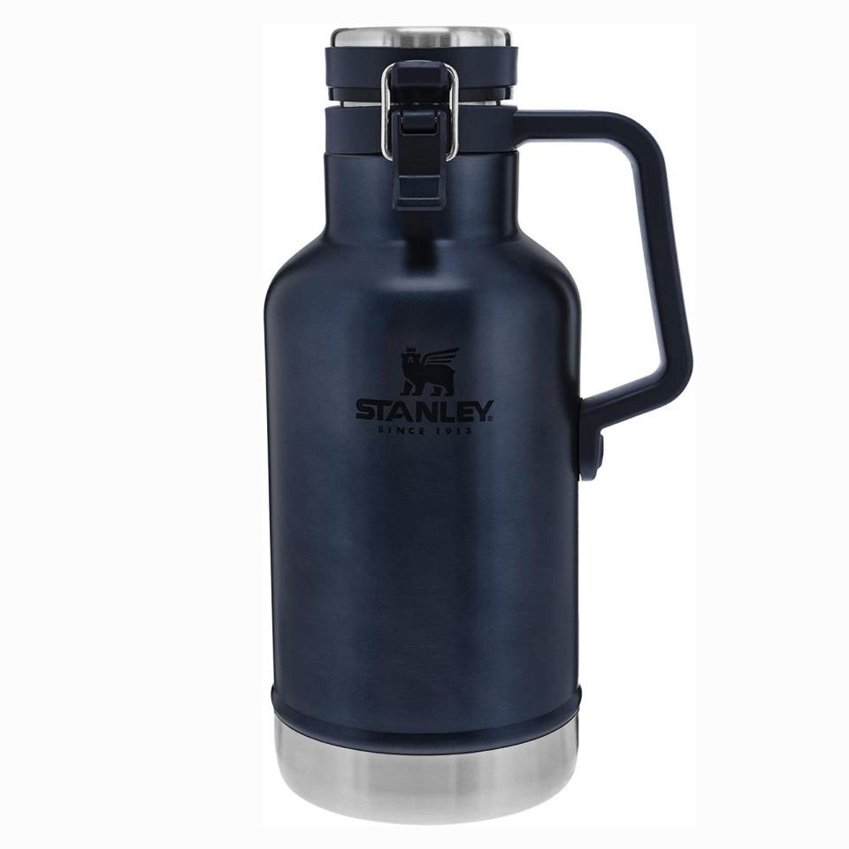 22) Classic Easy-Pour Growler